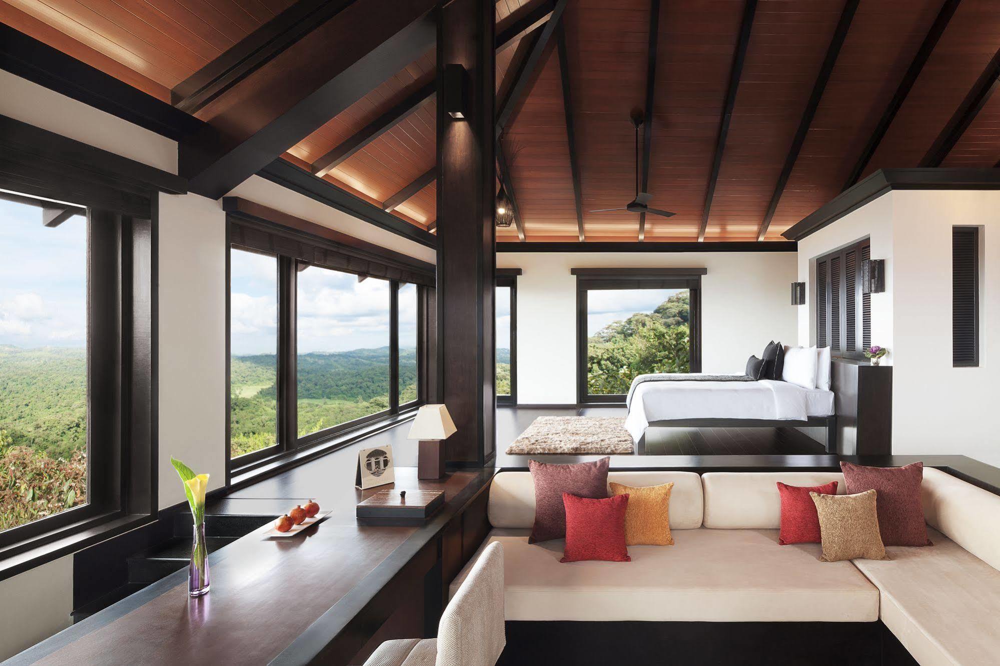 Taj Madikeri Resort & Spa Coorg Exterior foto